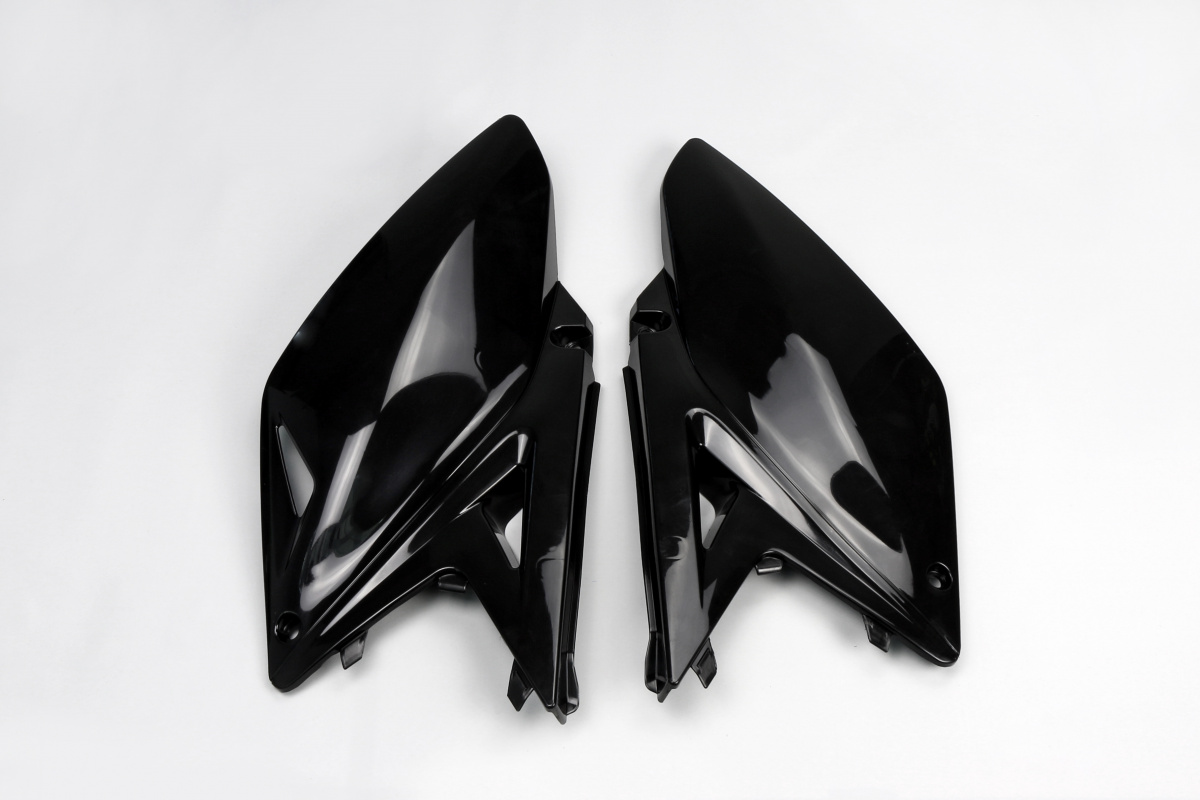 Side panels - black - Suzuki - REPLICA PLASTICS - SU04929-001 - UFO Plast